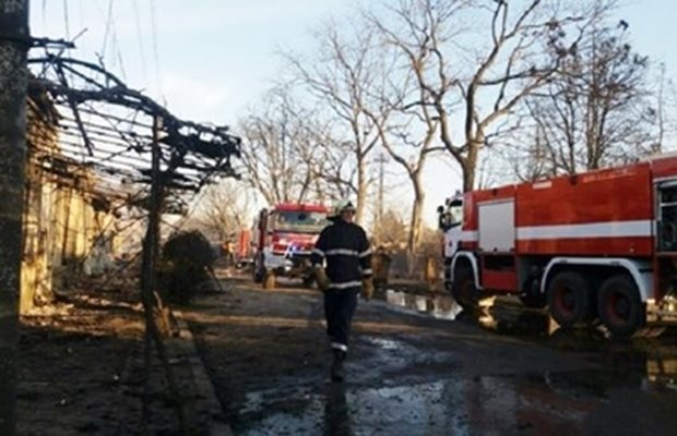 Продължават палежите в с. Търнак - хората организират отряди за самозащита