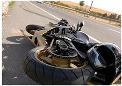 23-годишен моторист пострада в Пловдив, загубил контрол и се блъснал в бордюр