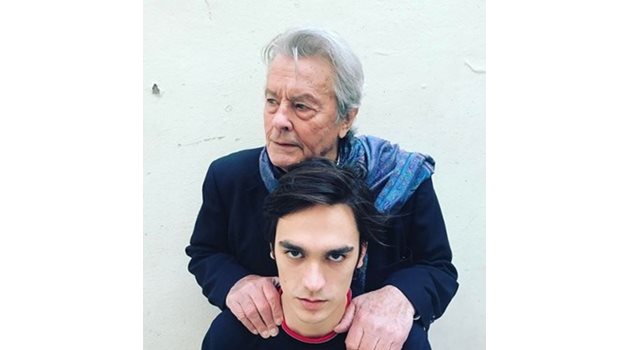 Ален Делон със сина си Снимка: Инстаграм