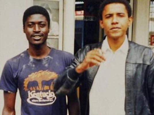 Барак (вдясно) и Самсън Обама на младини.
СНИМКА: АРХИВ
