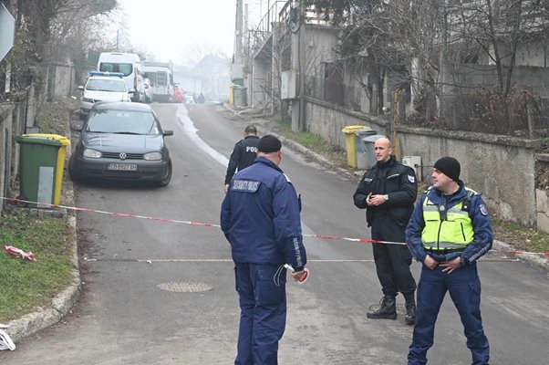 Няма нужда от евакуация след взрива в Банкя Снимка: Георги Палейков