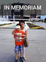 Тази снимка на д-р Илияна Иванова със сина си пред НДК се разпространява в социалните мрежи в нейна памет.

СНИМКА: ФЕЙСБУК