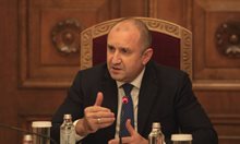 Радев защити Демерджиев: Да си направят правителство и тогава да искат оставки