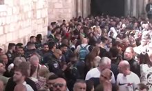 Благодатният огън слезе в Йерусалим (На живо)