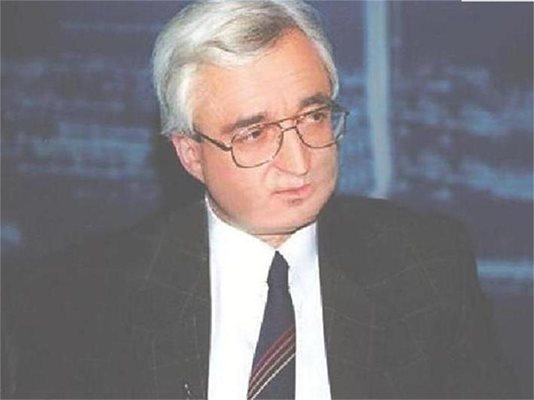 Олег Янев