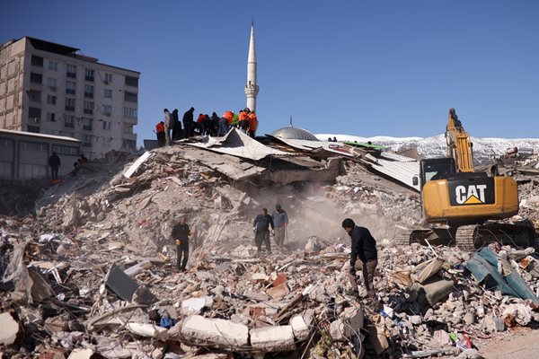 Щетите от земетресението в окръг Кахраманмараш, Турция СНИМКА: Ройтерс
