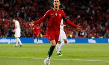 Роналдо не се предава за "Златната топка" - хеттрик срещу Швейцария