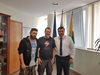 Посрещнаха с българска ракия басиста
на Faith No More в Павликени
