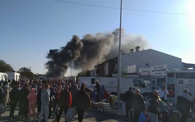 Пожар на сметището срещу КАТ в Пловдив отново обгазява района.