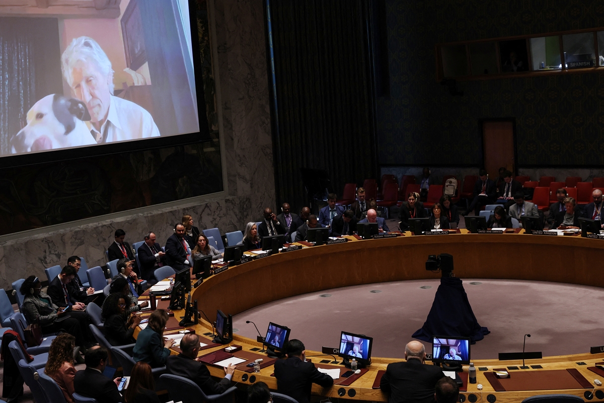Роджър Уотърс пред ООН: Инвазията в Украйна е противозаконна, но не е непредизвикана