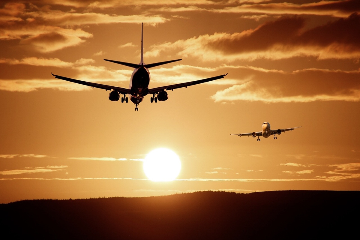 Авиокомпании призовават за намаляване на емисиите