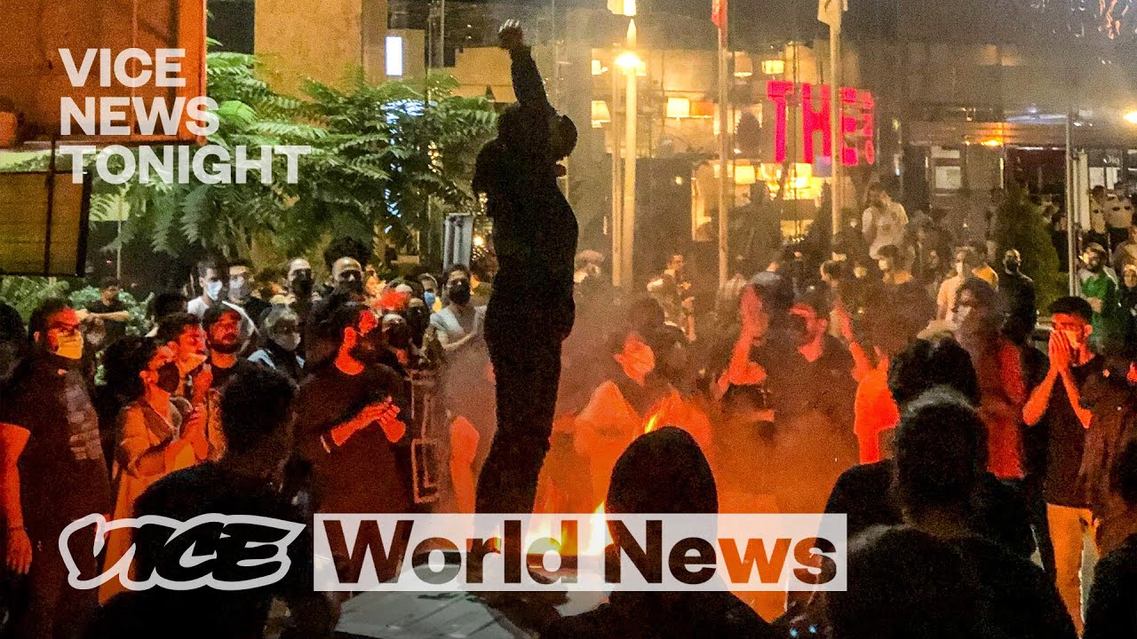 Протестите в Иран продължават, идва ли краят на диктаторския режим