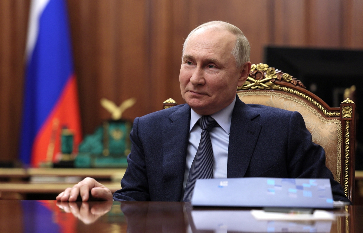 Путин позволява на руски компании сами да решават каква информация да е публична