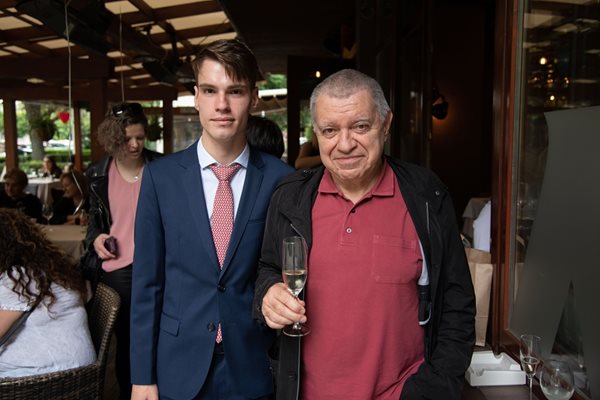 Симеон с баща си проф. Михаил Константинов