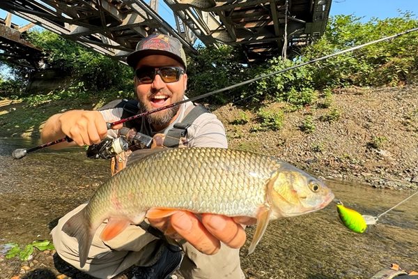 Михаил Петров е хванал едър кефал на спининг / Снимка: Twitch Fishing