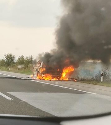 Движението не е затворено СНИМКА: Фейсбук/ Катастрофи в София