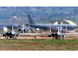 Американската база “Инджирлик” в Турция е в ремонт, затова САЩ ще ползват бургаското летище.
СНИМКА: РОЙТЕРС
