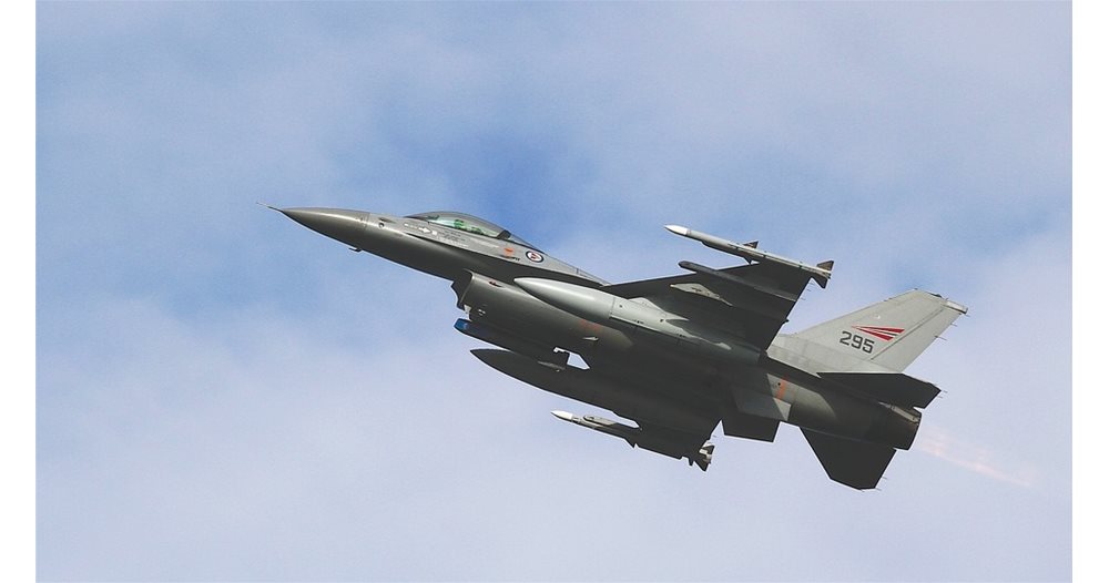 Norge donerer F-16 jagerfly til Ukraina