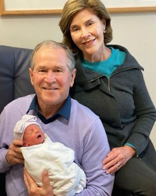 СНИМКА: Официален профил на Джордж Буш