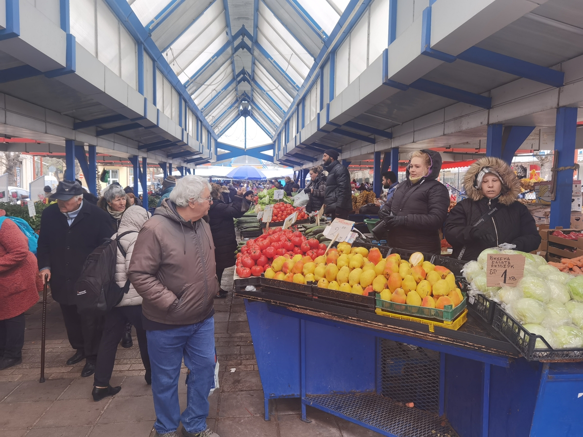 Цените пак растат, но България е все по-близо до еврото (Обзор, графика)