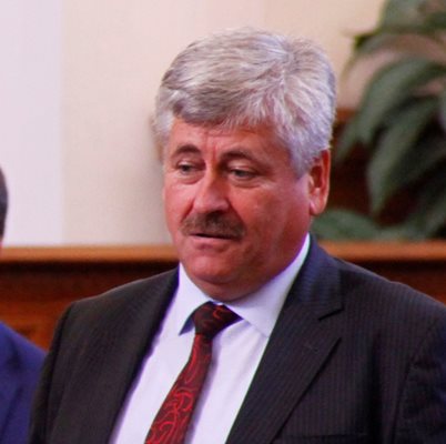 Бюрхан Абазов