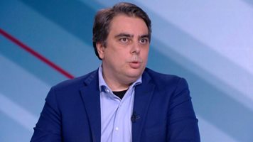 Асен Василев: Не получаваме руски газ през посредници