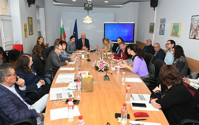 Нови национални програми срещу агресията в училище