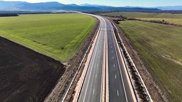 Нови 13,6 км магистрала към общо скромните 879 км у нас (Обзор)