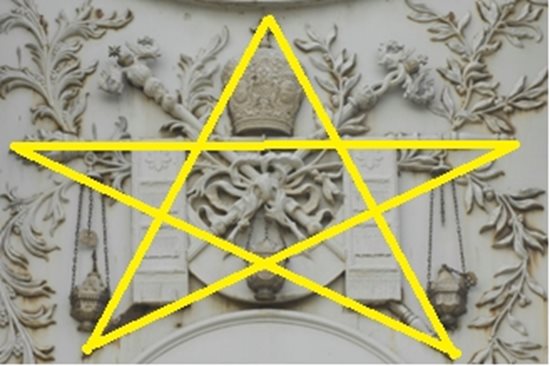 Графична интерпретация на масонски символ върху фасадата