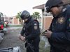 В Мексико трима престъпници ограбиха автобус, пълен с полицаи