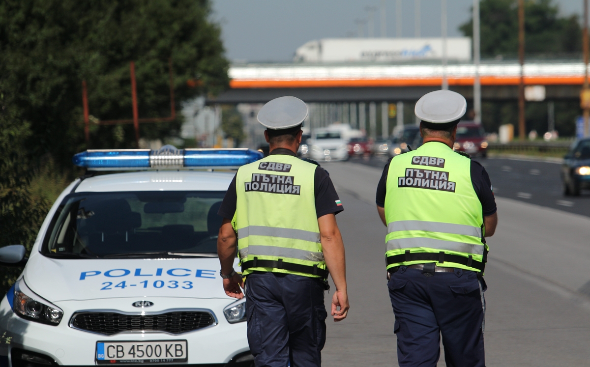 Шестима са задържани при спецакция в Плевенско