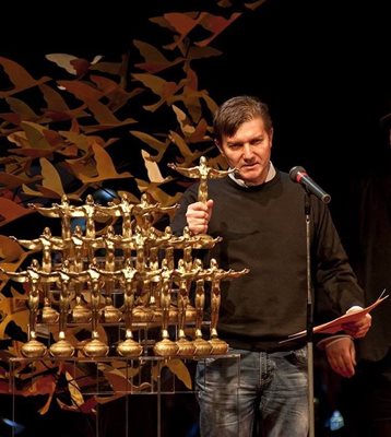Иванчев печели икар за „Златен глас”