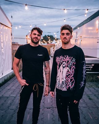 The Chainsmokers с първи саундтрак към предстоящия филм Words on Bathroom Walls