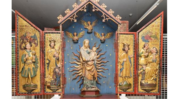 Това е олтарът, изследван от учените в PSI, създаден е през 1420 г. в Южна Германия. Днес е изложен в Швейцарския национален музей. 
СНИМКА: Швейцарски национален музей, (Landesmuseum Zürich)