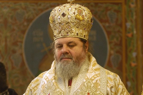 Великотърновски митрополит Григорий, 73 г.
