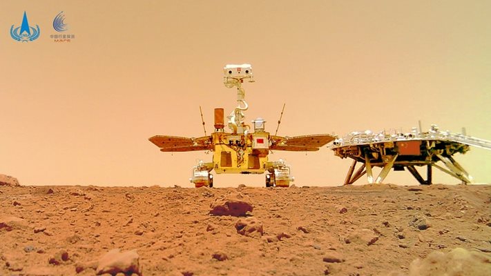 Китайският марсоход „Джурун“ Снимка: Радио Китай