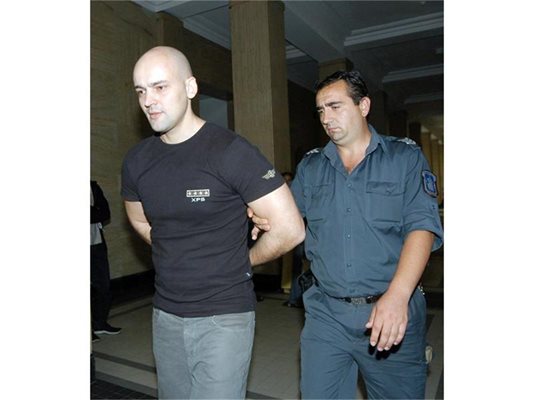Синът Георги Боков в съда.
СНИМКИ:
“24 ЧАСА”
