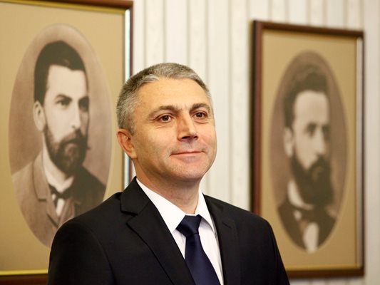 Лидерът на ДПС Мустафа Карадайъ