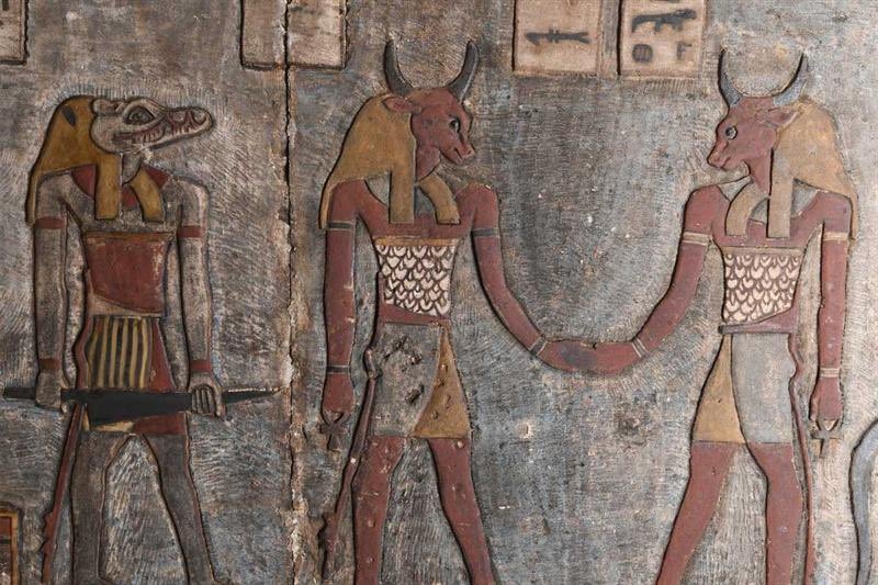 Откриха първия изцяло запазен зодиак в Египет (Снимки)