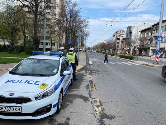 Полицаите спипаха санкционираха много нарушители в Пловдив.