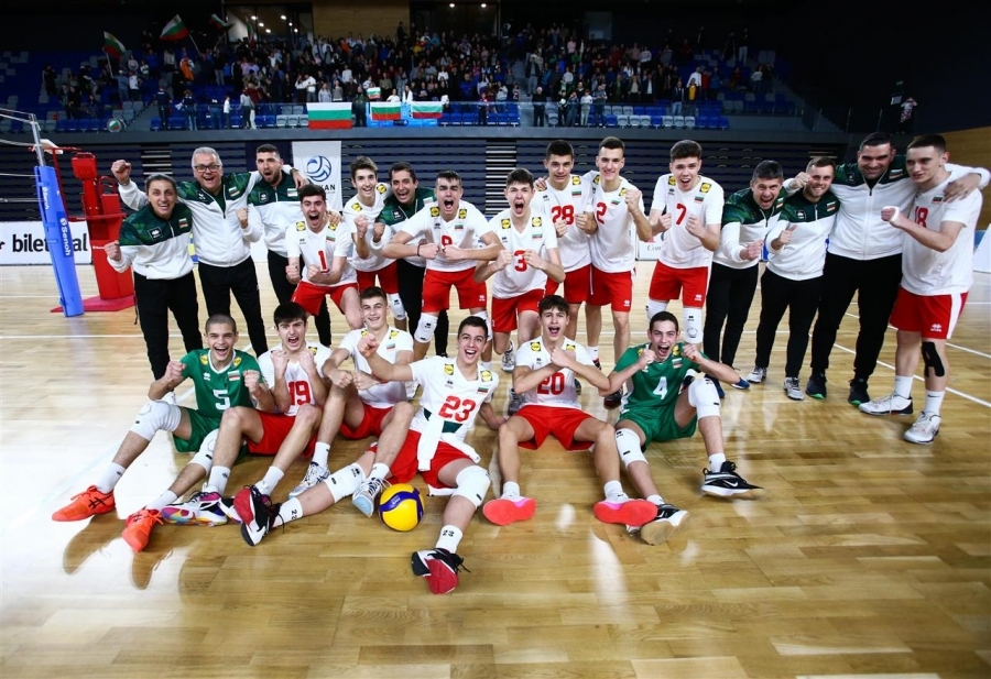 3 световни и европейско за младите волейболисти на България