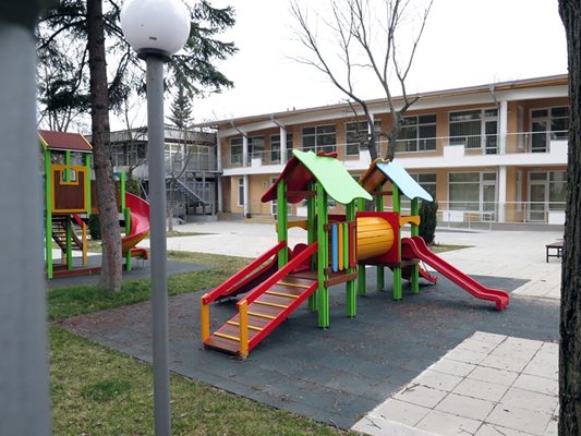 Над 13 200 нови места в детските градини бяха осигурени с построяването на 80 сгради.