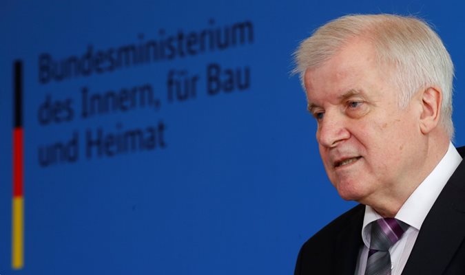 Вътрешният министър на Германия Хорст Зеехофер СНИМКА: Ройтерс