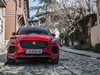 Тест на Jaguar E-Pace: Има и еърбег за пешеходци