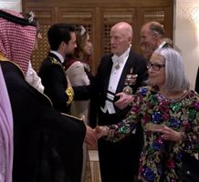Цар Симеон и царица Маргарита бяха гости на сватбата на йорданския престолонаследник принц Хюсеин.
СНИМКИ: KINGSIMEON.BG