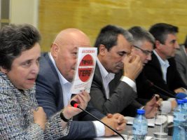 Бившата кметица на Смолян Дора Янкова вдигна червен картон на сегашните управляващи по време на дискусията в Пловдив.