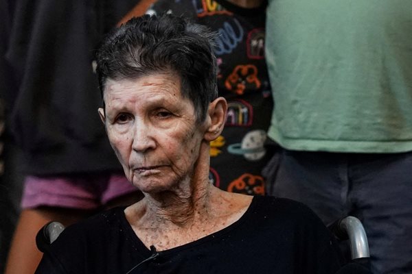 85-годишна заложничка: Срещнах лидера на "Хамас" в тунел в Газа