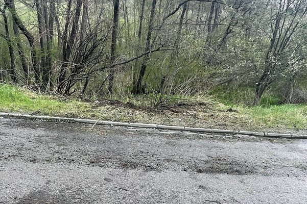 Пътят между самоковските села Железница и Ковачевци. СНИМКА: 24 ЧАСА