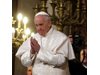 Папа Франциск: Светът е във война, но не религиозна