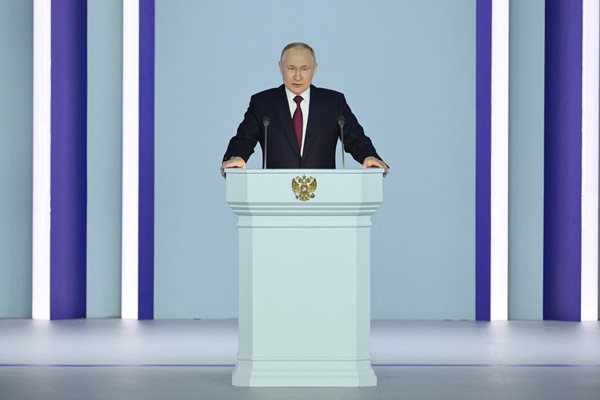 Речта на президента Владимир Путин пред руския парламент бе едно от най-коментираните събития за 21 февруари. СНИМКА: РОЙТЕРС